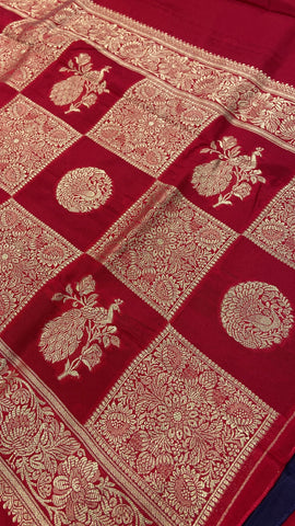 Premium Russian Silk Saree🦚