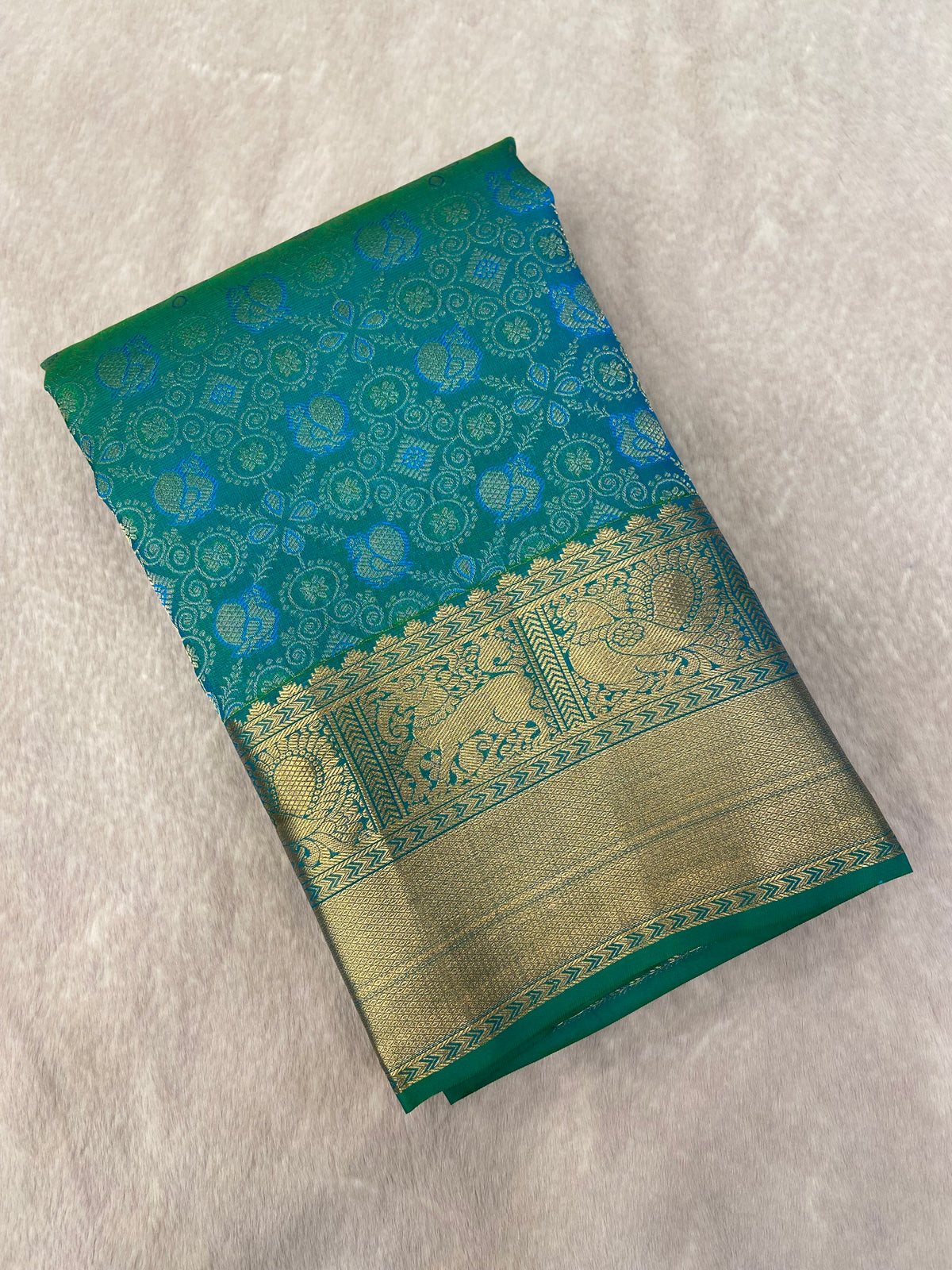 Pure Handloom Kanjeevaram Silk Mark Certified Saree