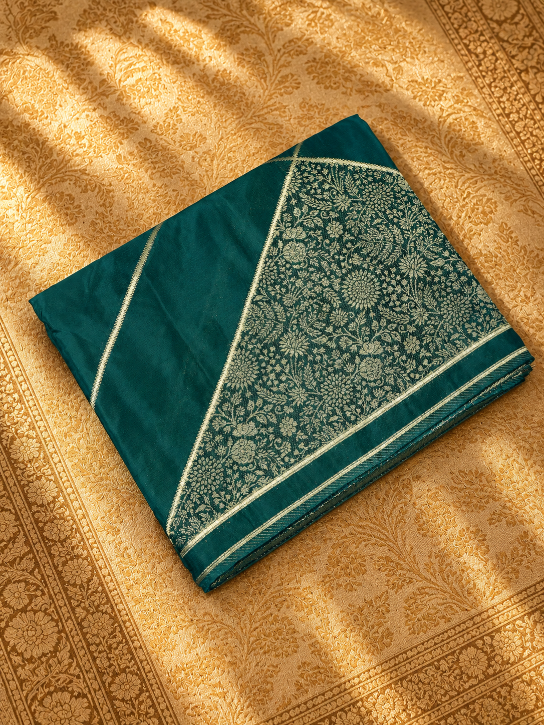 Pure Chinnon Crepe Saree - 902790