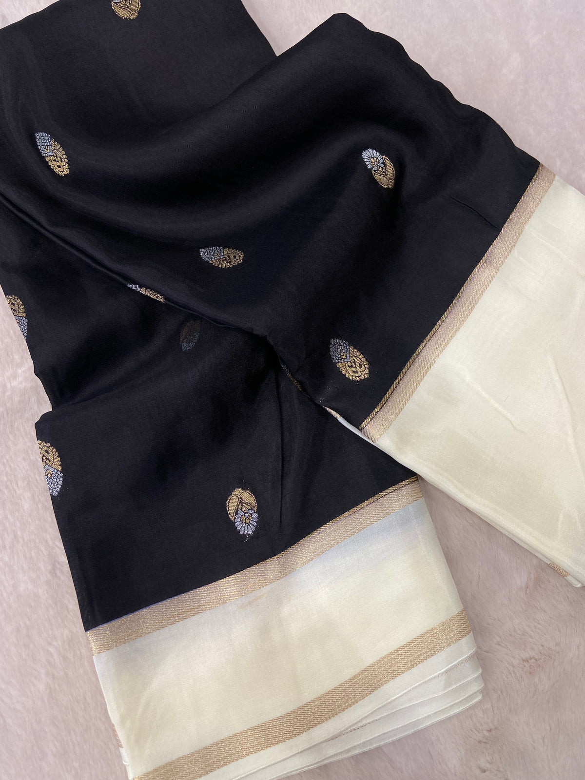 Premium viscose crepe saree