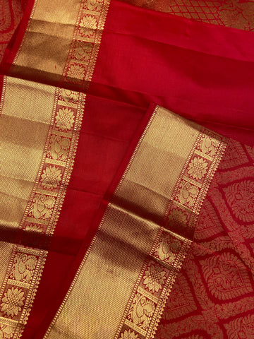 Pure Handloom Kanjeevaram Silk Mark Certified Saree