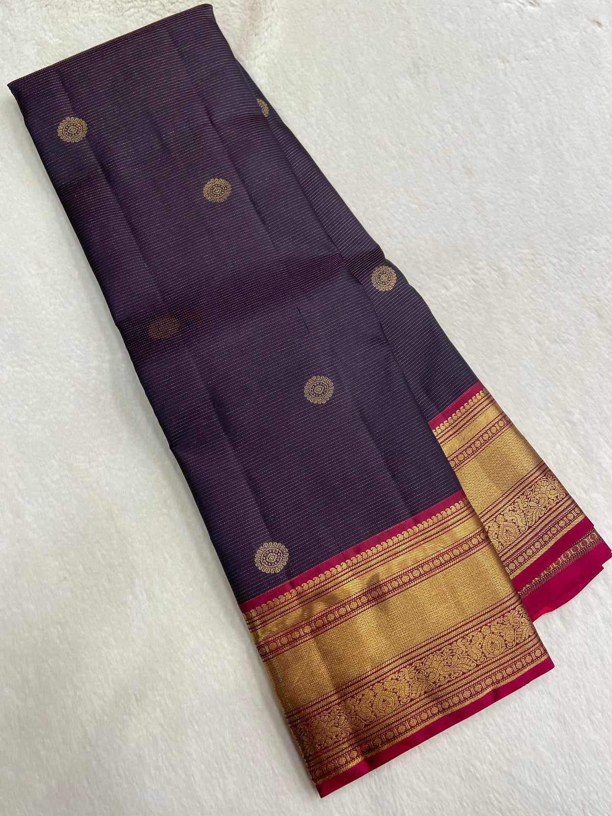 Pure Zari handloom Kanjeevaram silk mark certified saree