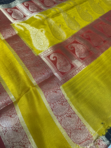Premium viscose 3d design crepe silk saree