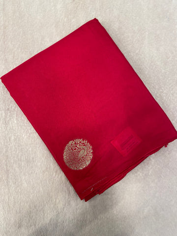 Premium Russian Silk Saree🦚