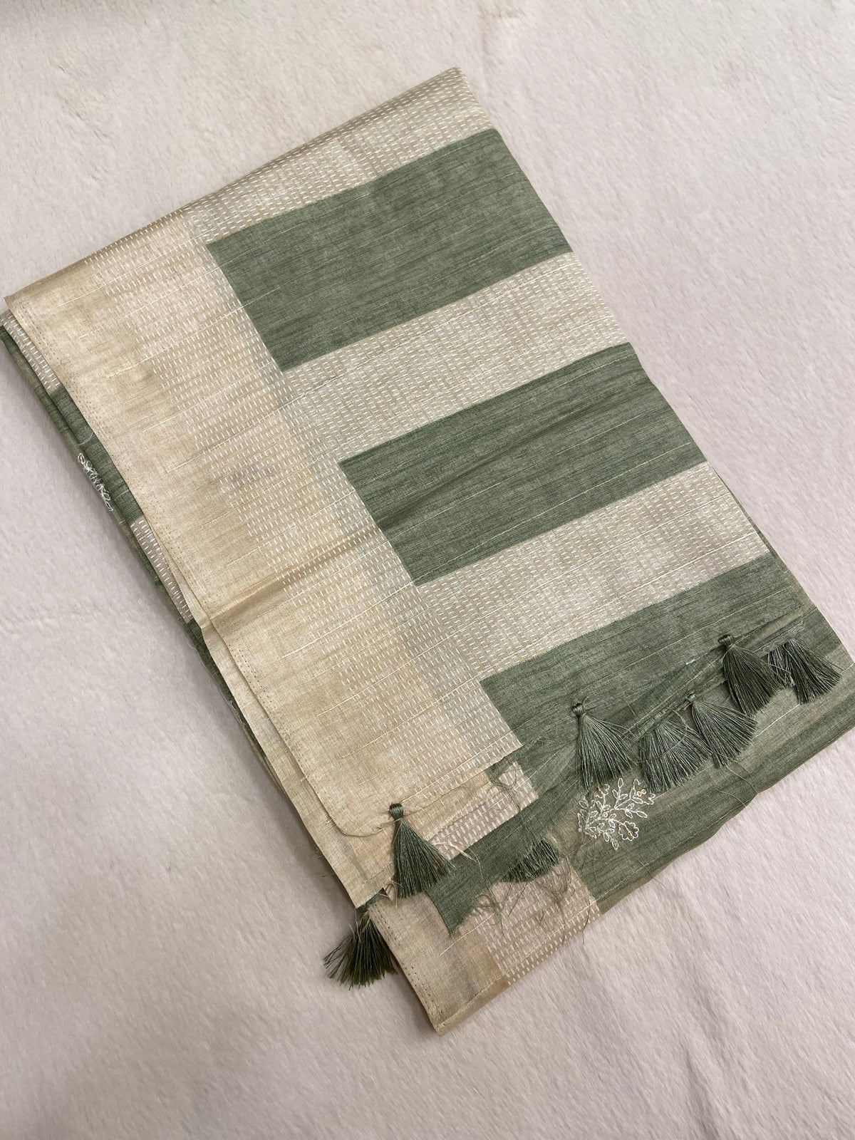 Premium Butter Silk Saree With Appliqué Zari