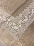 Premium Organza Saree With Thread Work🦢