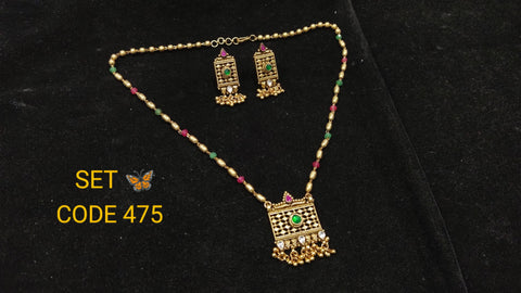 Antique necklace set