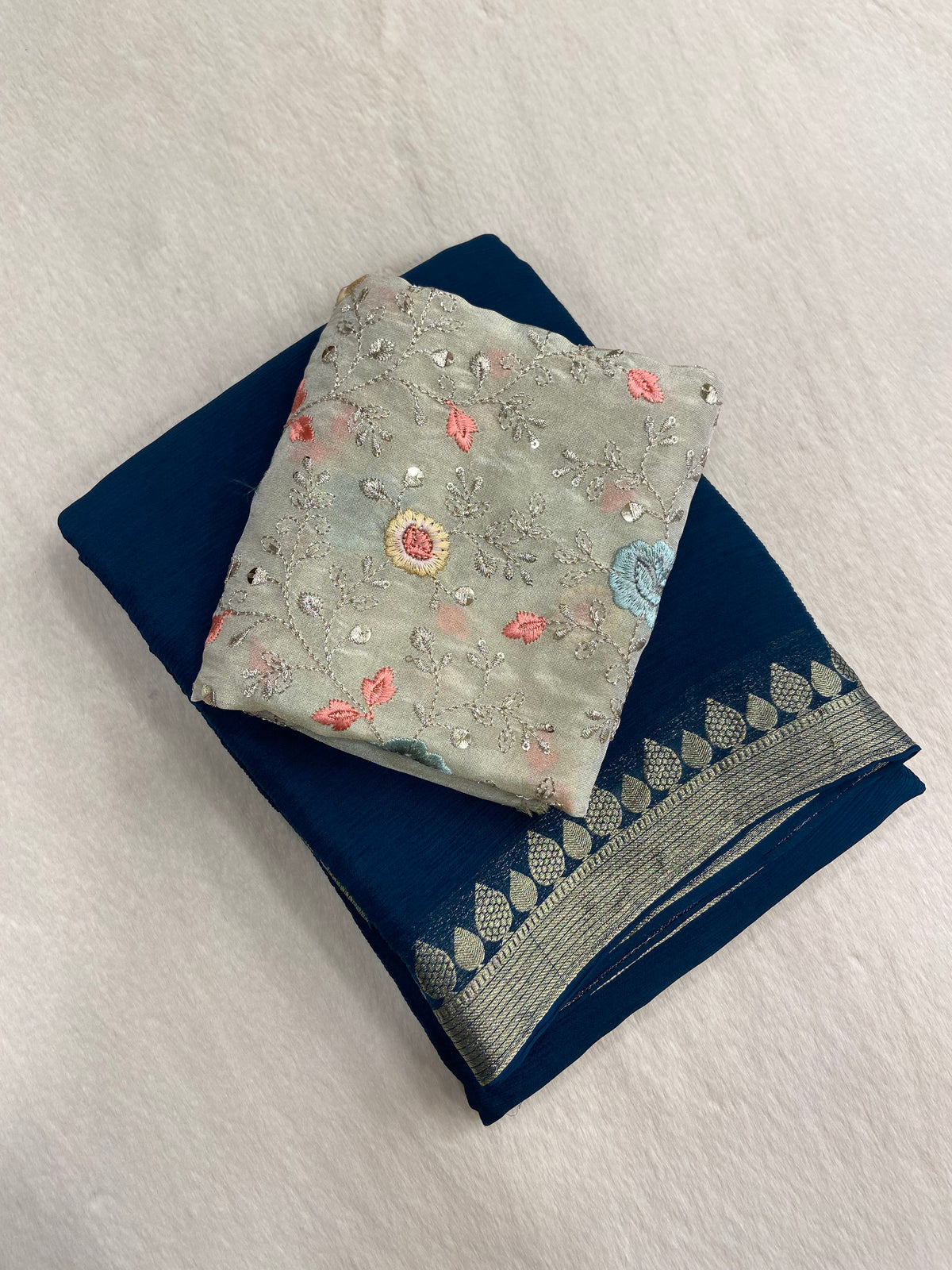 Premium semi kolkata crepe Silk Saree with unique work blouse🦚