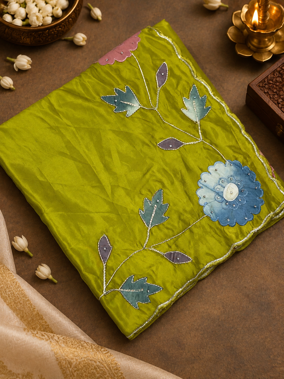 Premium Crepe Satin Saree With Applique Work -902073