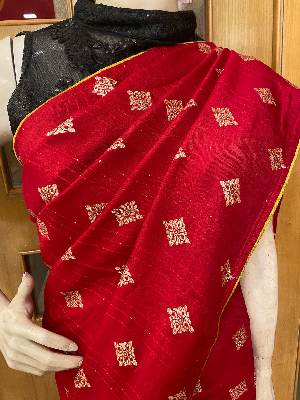 Premium Kolkata crepe silk saree
