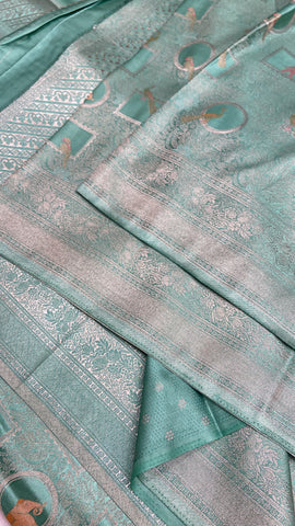 Premium Banarasi Crepe Silk Saree💫