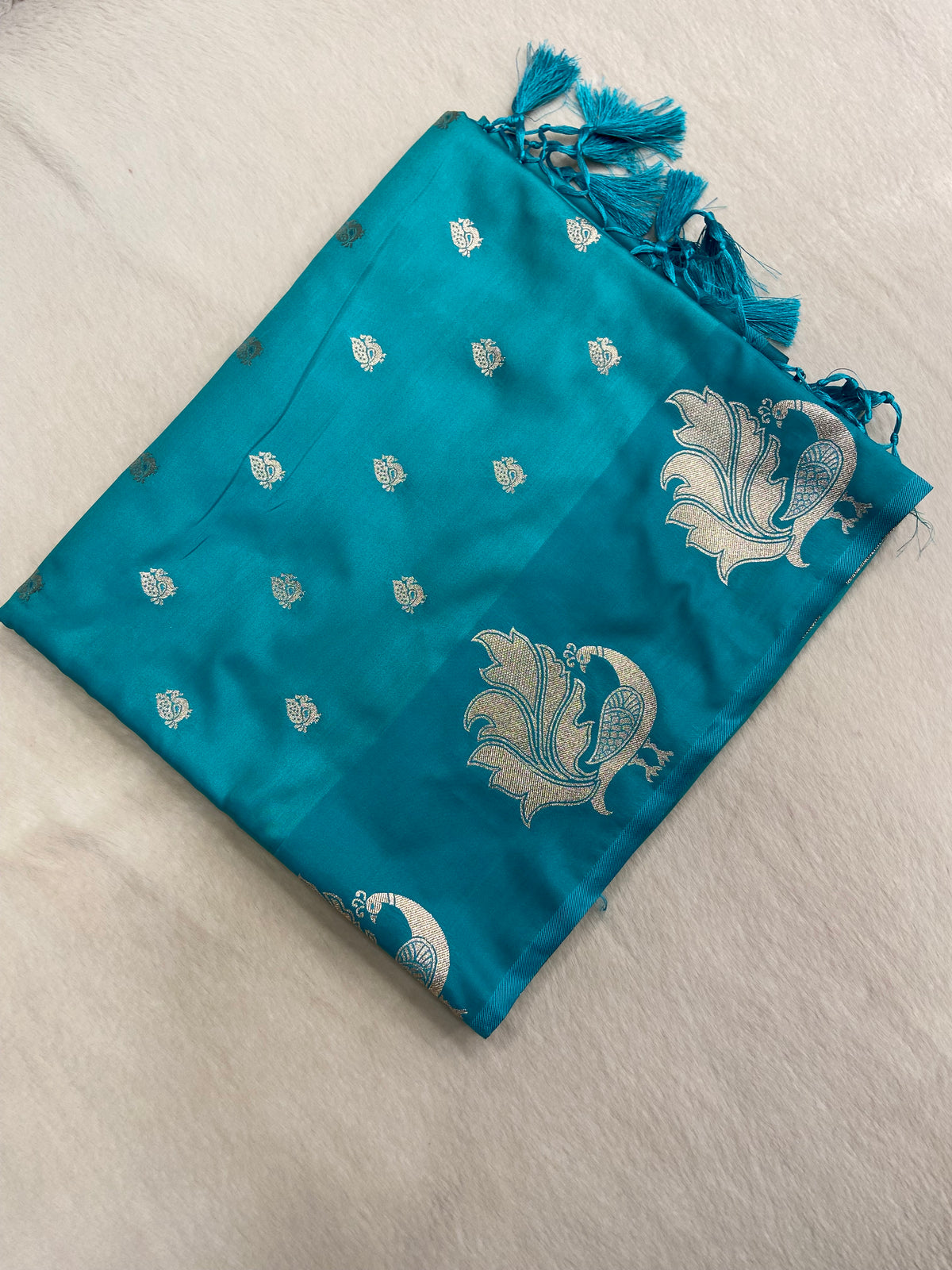 Premium crepe satin silk saree🦚
