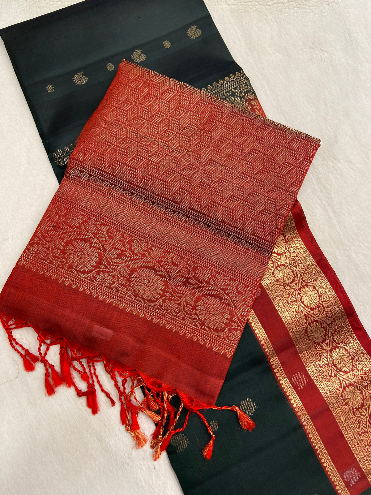 Pure Handloom Kanjeevaram Soft Silk Mark Certified Saree