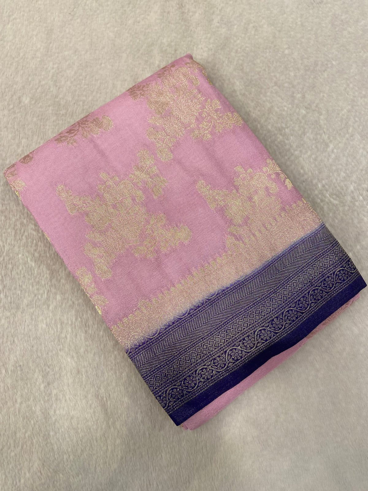 Semi Crush Georgette Saree (Light)