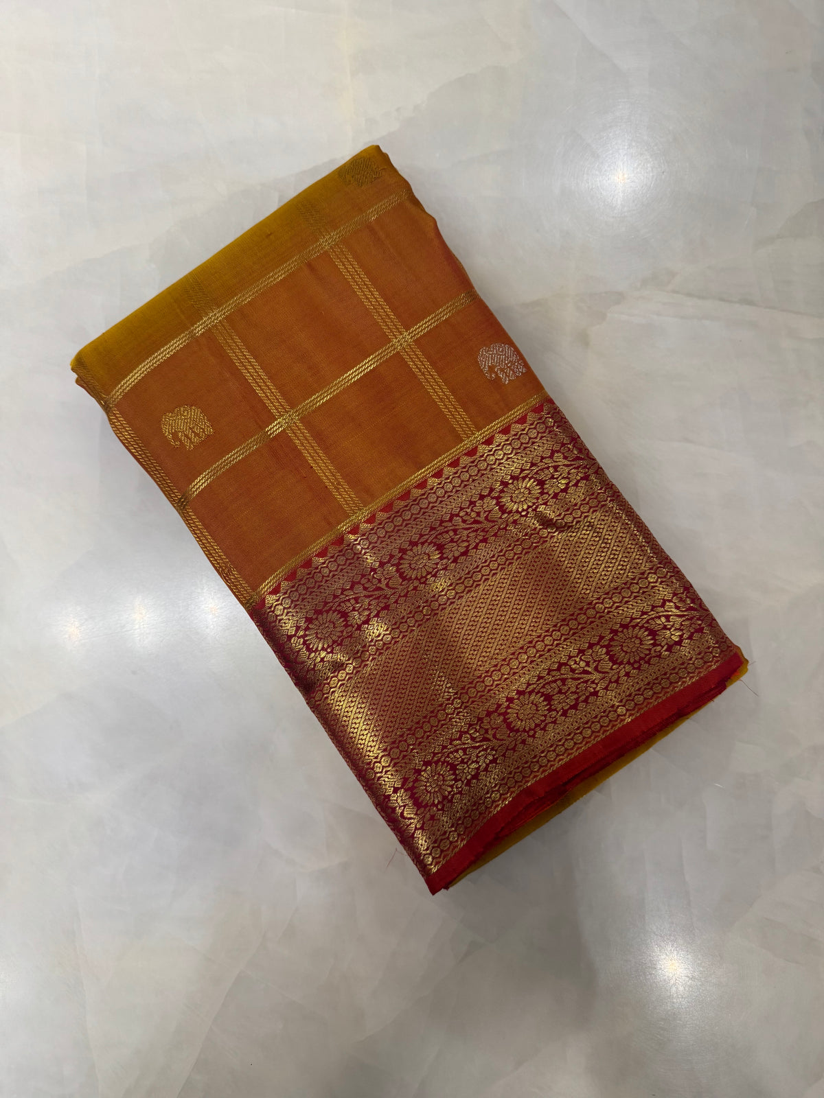 Pure 1G zari handloom Kanjeevaram silk mark certified saree