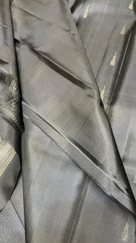 Pure zari handloom Kanjeevaram silk mark certified saree