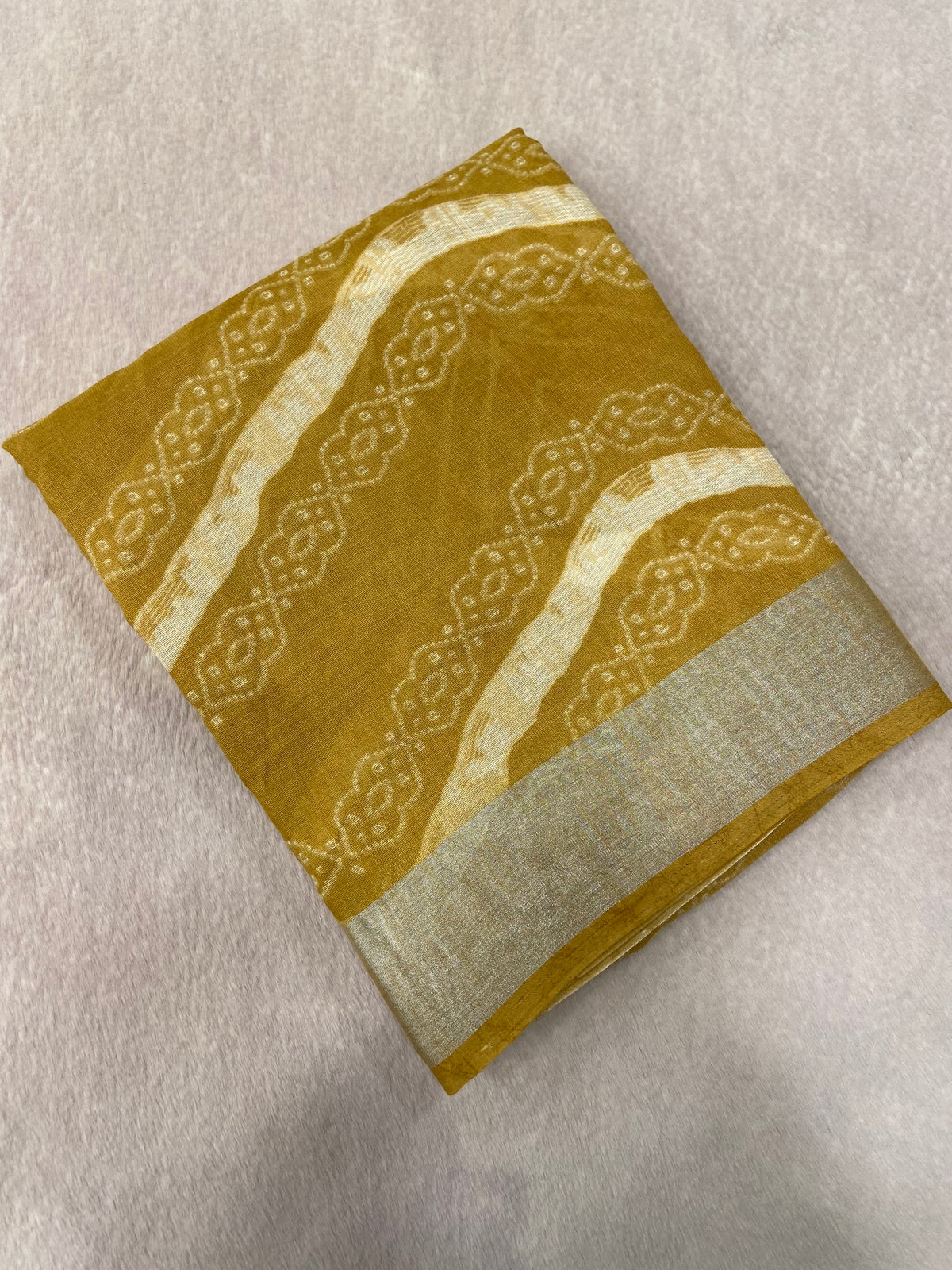 Premium Linen Saree