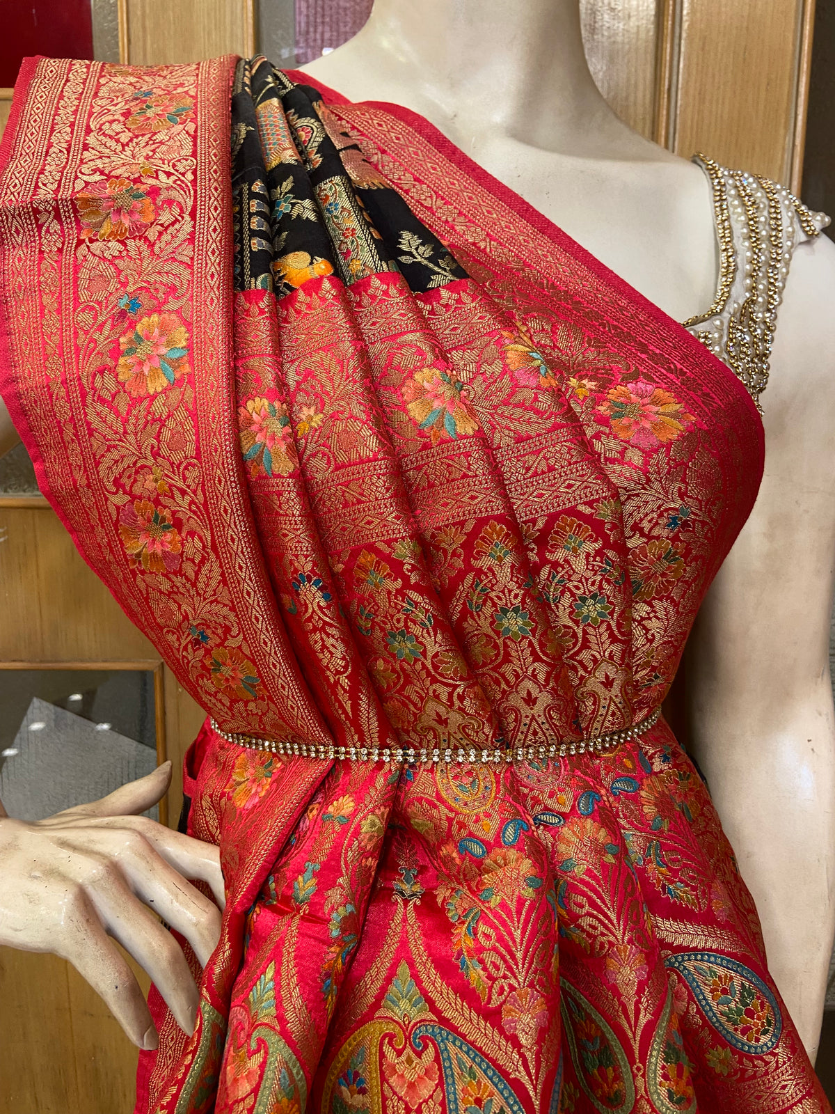 Pure Banarasi Crepe Satin Kalamkari Saree🖤