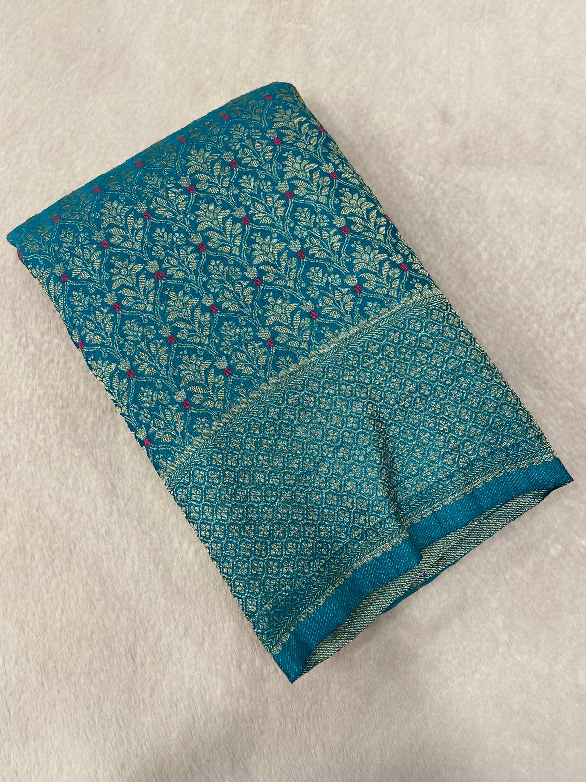 Premium Crush Georgette Saree