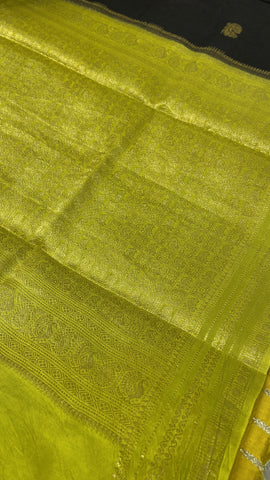 Premium Viscose Crepe Saree