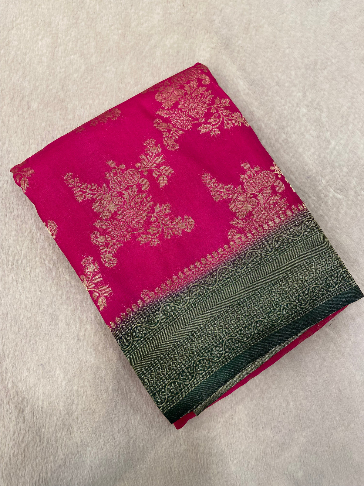 Semi Crush Georgette Saree