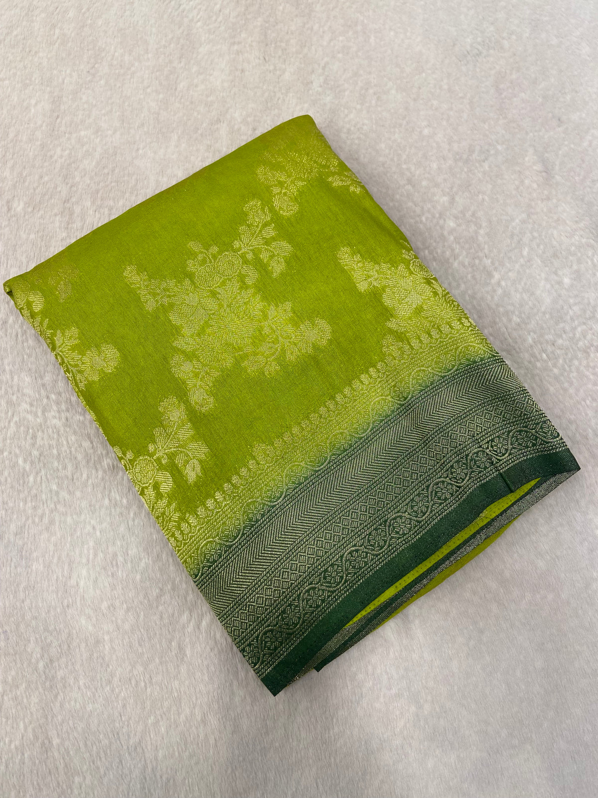 Semi Crush Georgette Saree