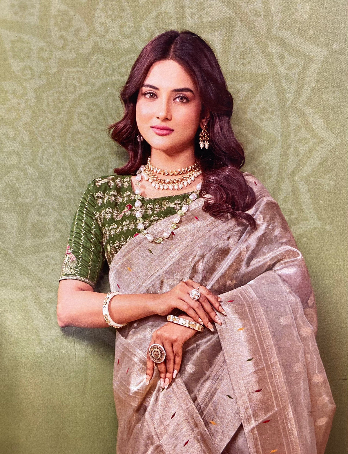 Premium Soft Tissue Organza with Unique Blouse and Paithani pallu