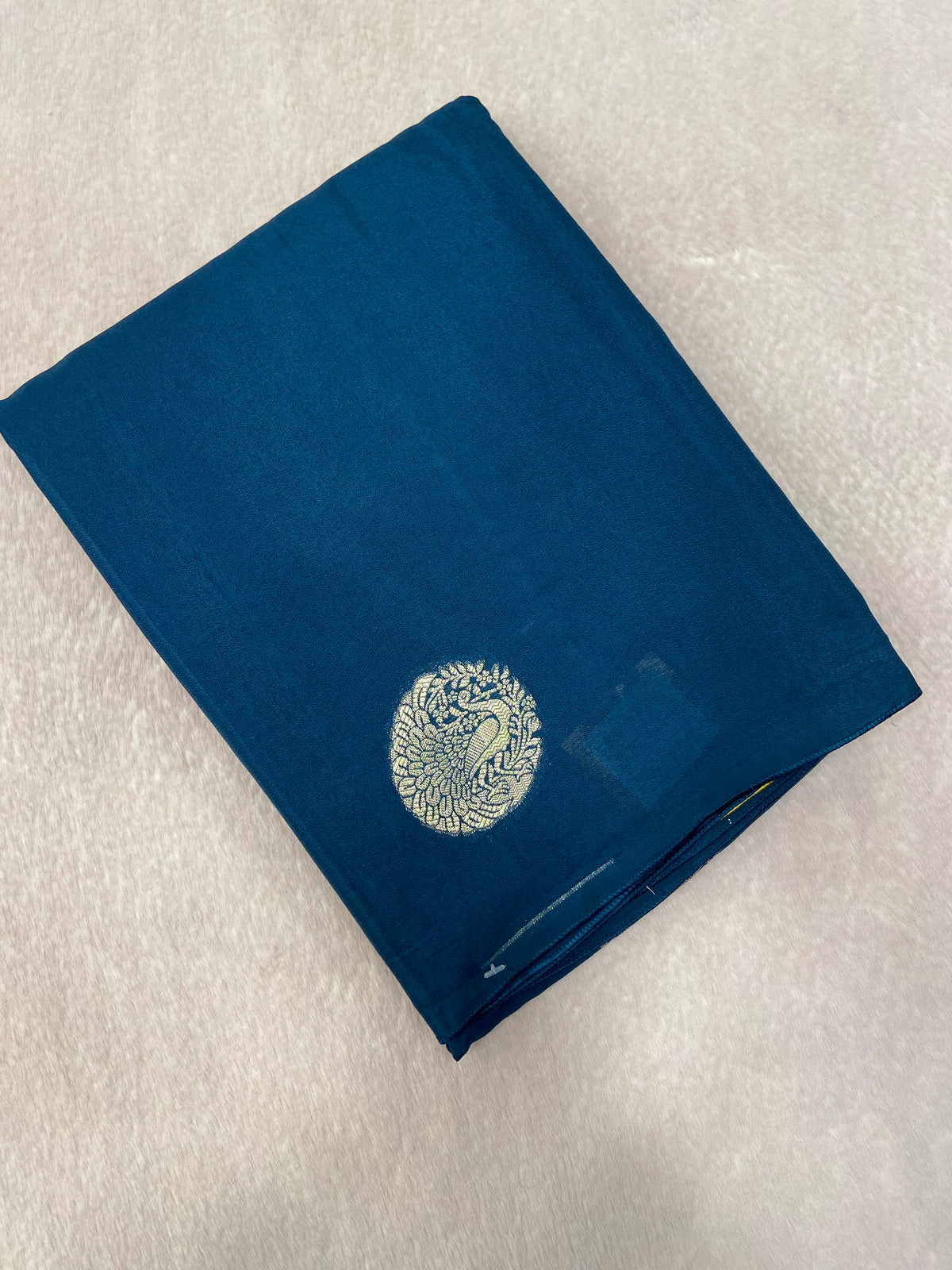 Premium Russian Silk Saree🦚