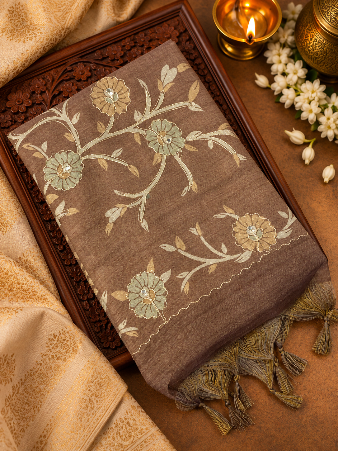 Premium quality jute linen saree with appliqué work embroidery- 902530
