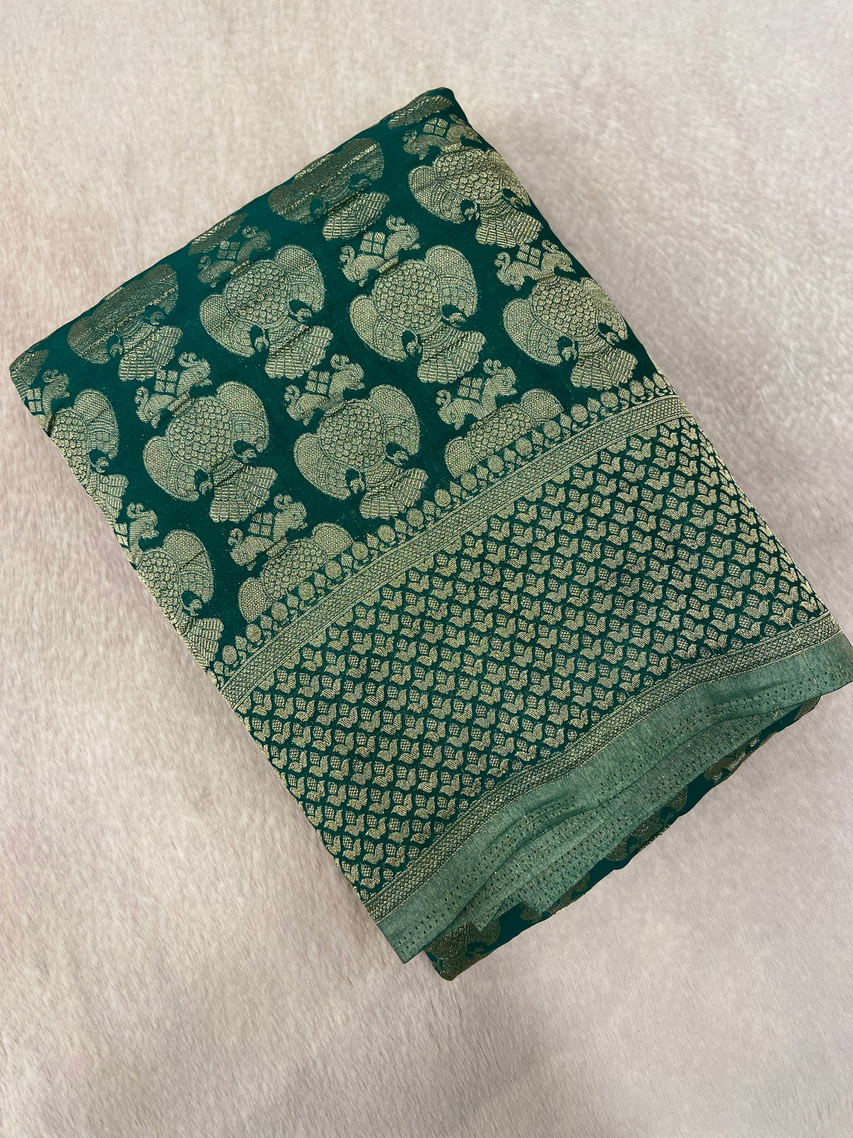 Premium Crush Georgette Saree