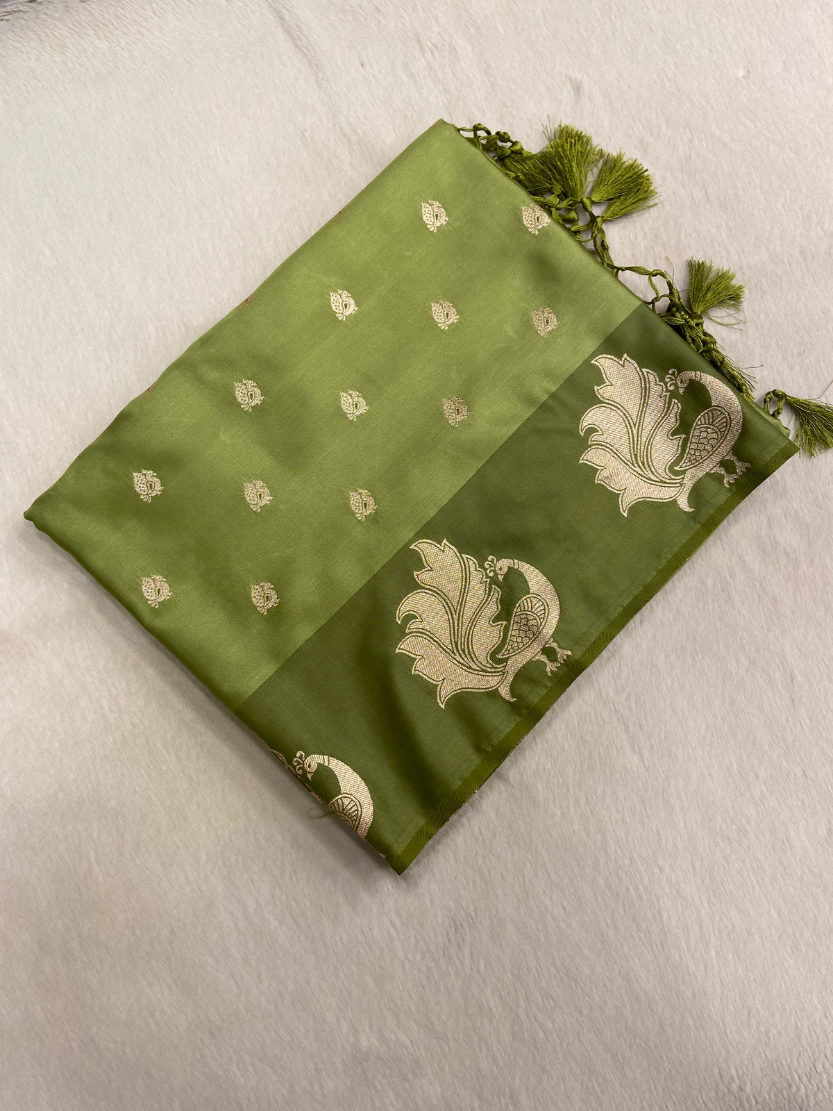 Premium crepe satin silk saree🦚