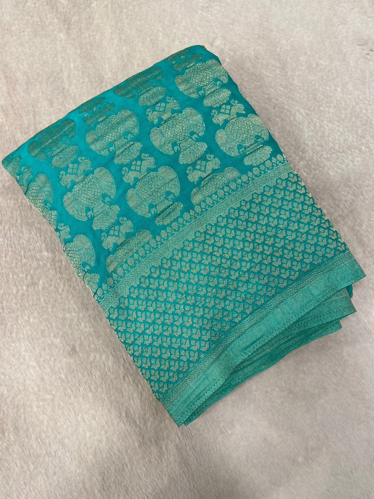 Premium Crush Georgette Saree