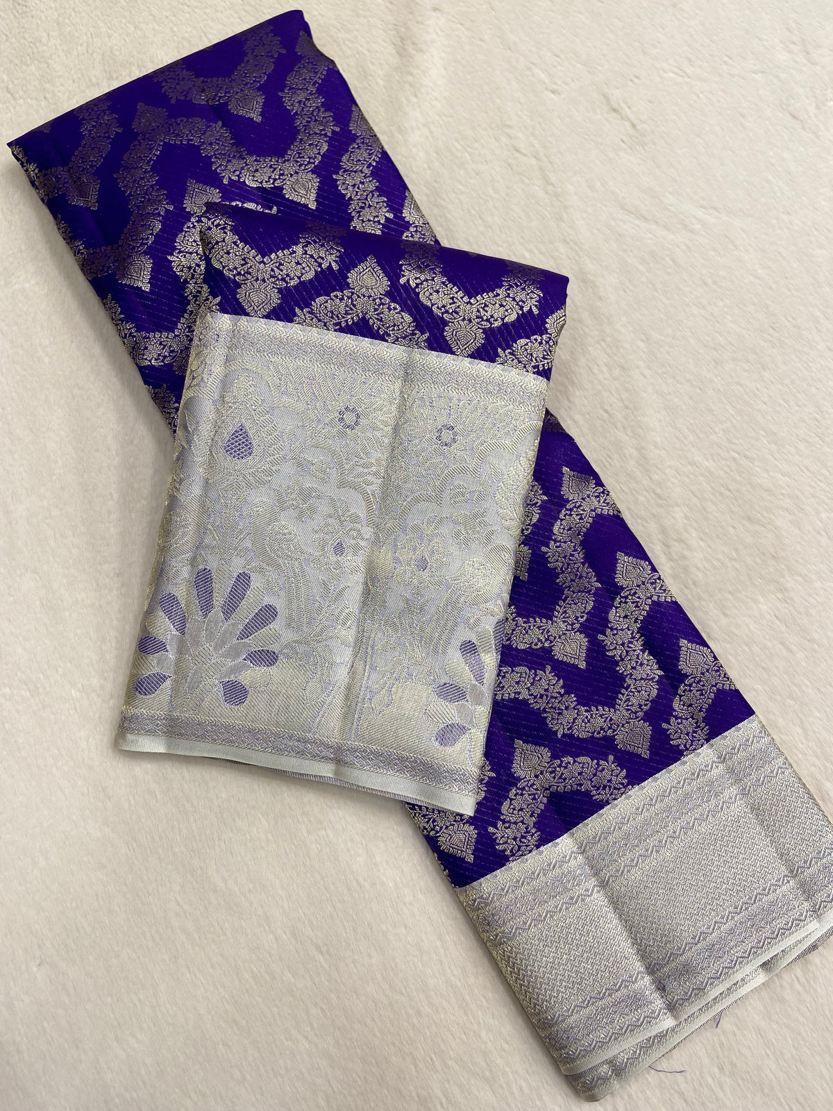 Pure Zari Handloom Kanjeevaram Silk Mark Certified Saree