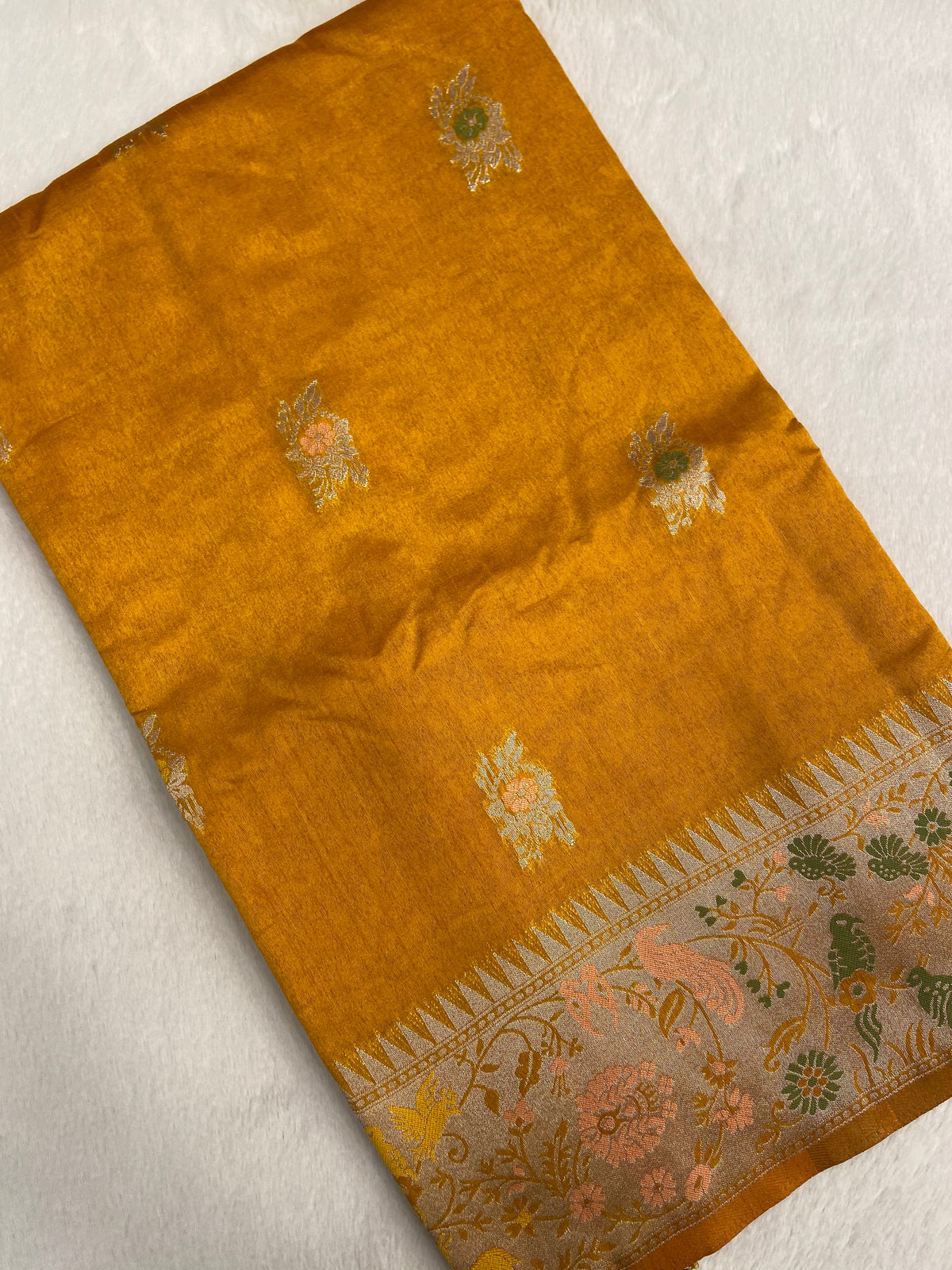 Premium Mashru Silk Saree✨