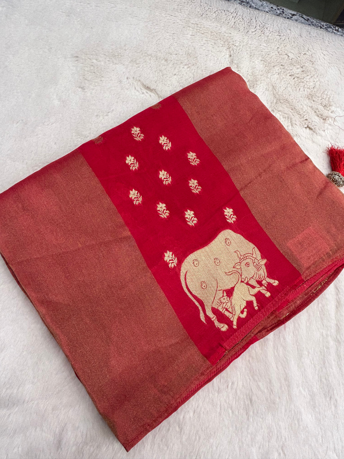 Premium Viscose Silk Saree￼🐂