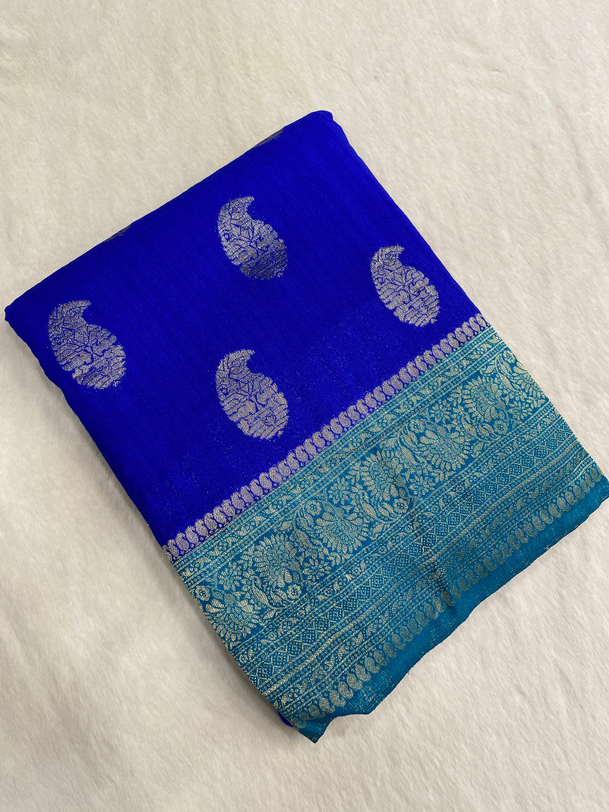 Premium antique zari Georgette Saree
