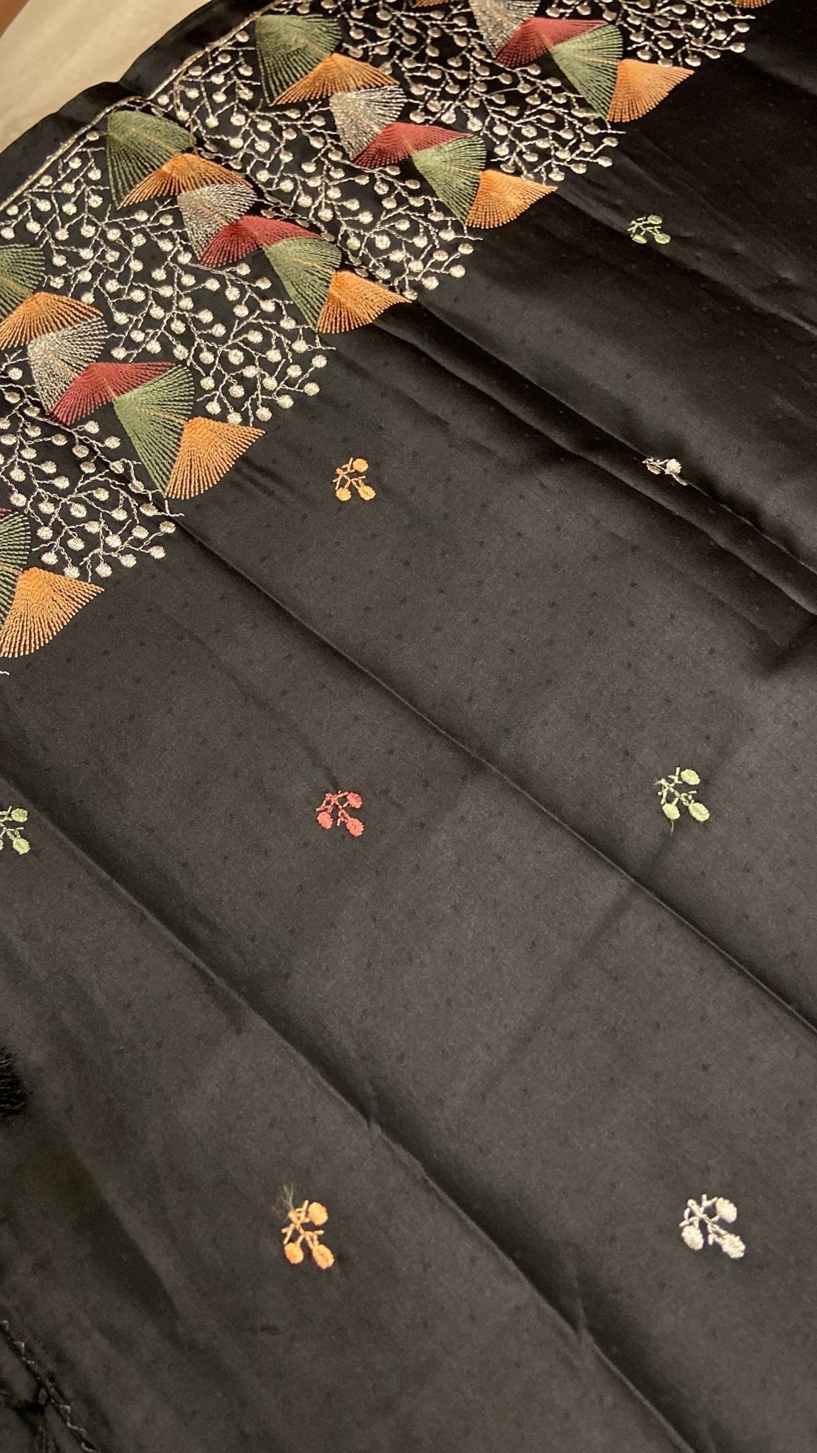 Butter Silk Saree (Silver) - Kanjeevaram Silk Mandir
