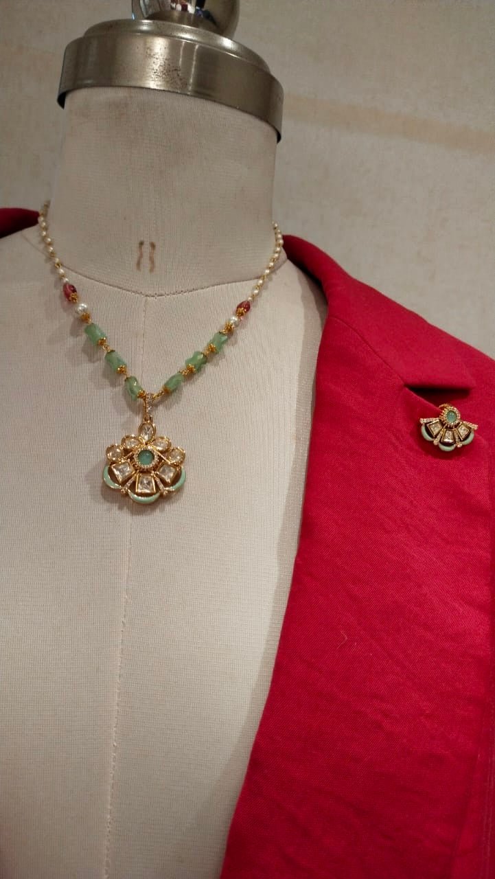 Contemporary necklace set - Kanjeevaram Silk Mandir