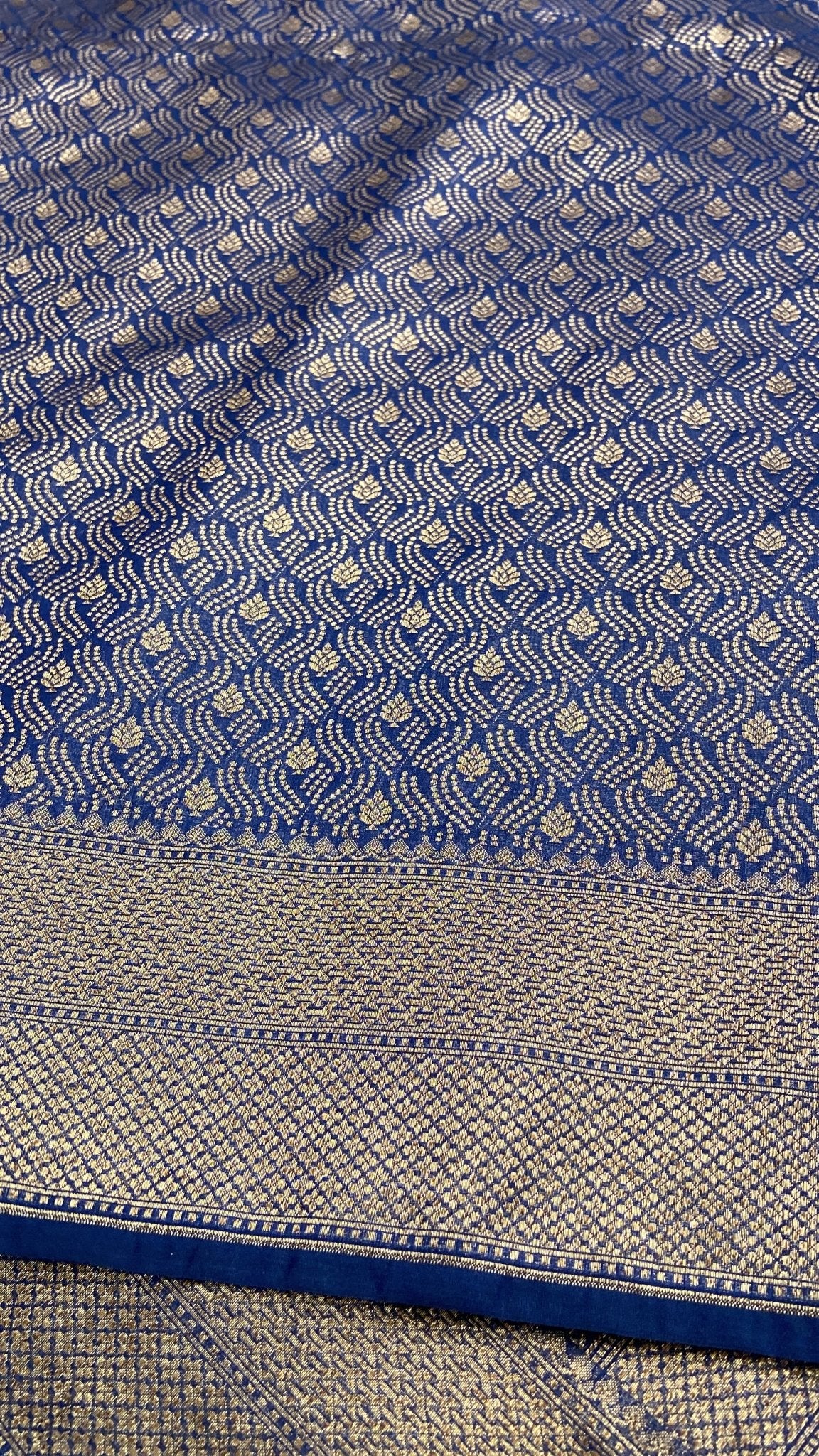 Premium Antique Banarasi Kathan Silk Saree - Kanjeevaram Silk Mandir