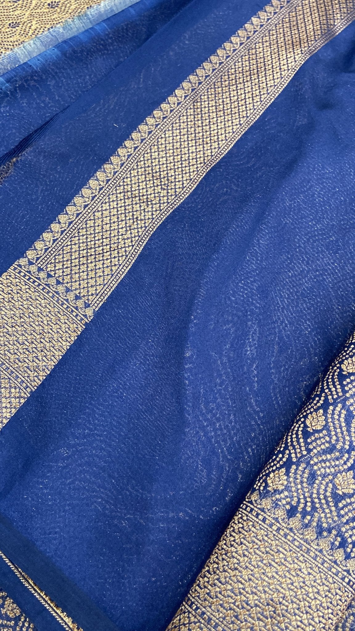Premium Antique Banarasi Kathan Silk Saree - Kanjeevaram Silk Mandir