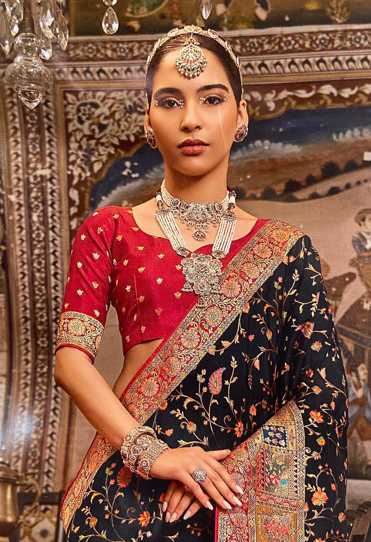 Premium Banarasi Crepe Position Print Saree🖤 - Kanjeevaram Silk Mandir
