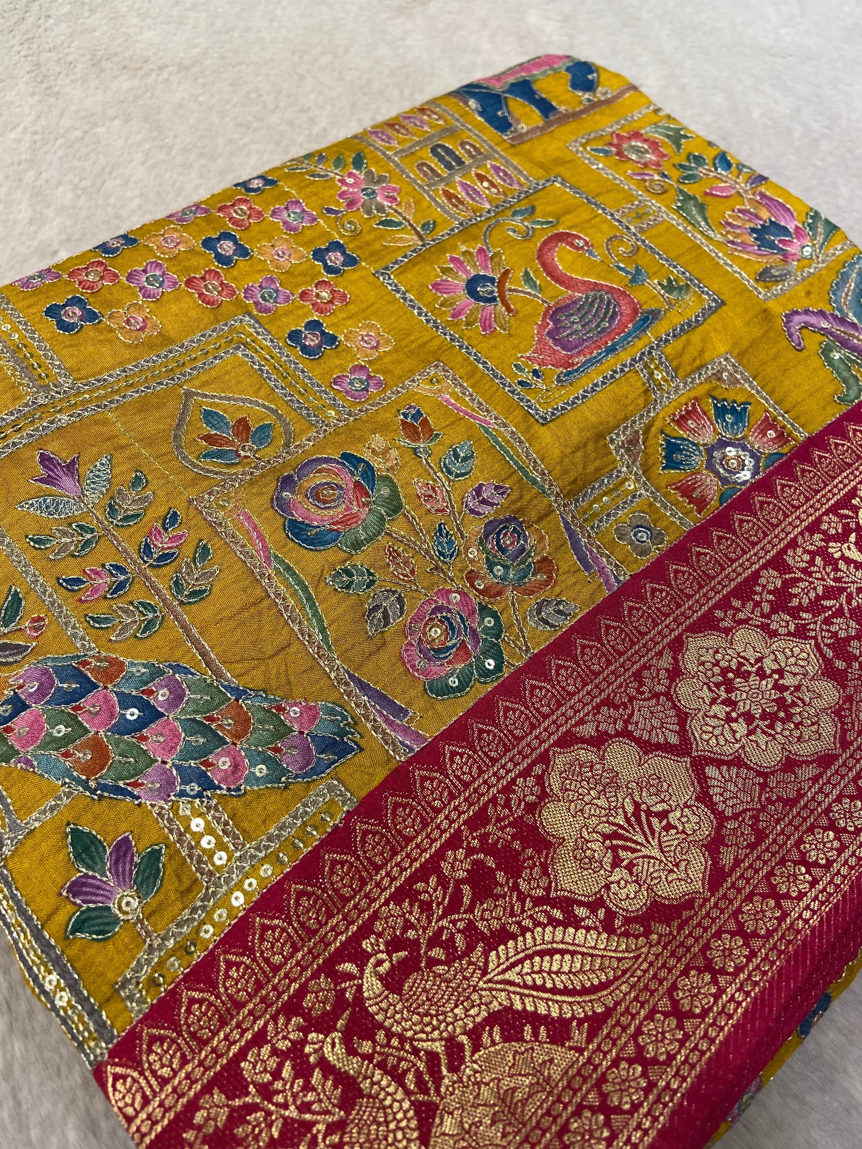 Premium Banarasi Crepe silk Saree With Appliqué Work - Kanjeevaram Silk Mandir