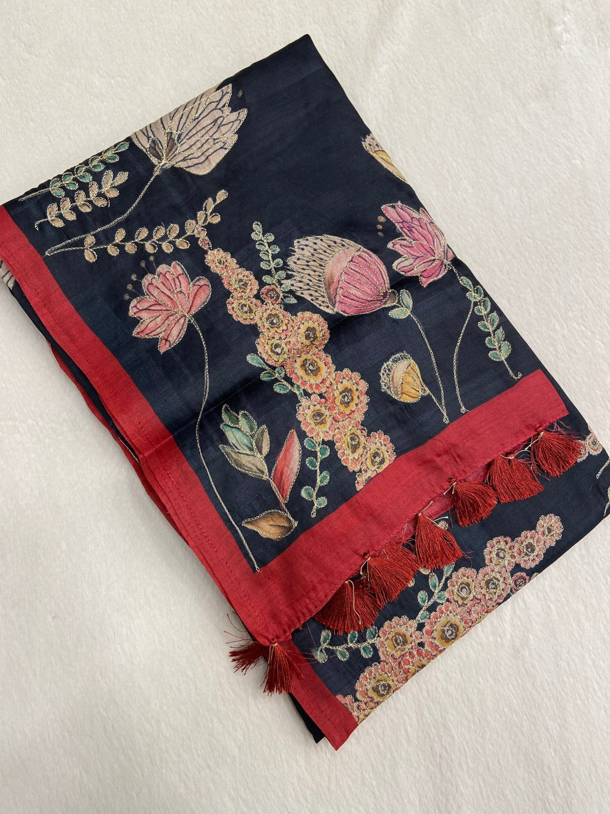 Premium Butter Silk Saree With Appliqué Zari🖤 - Kanjeevaram Silk Mandir