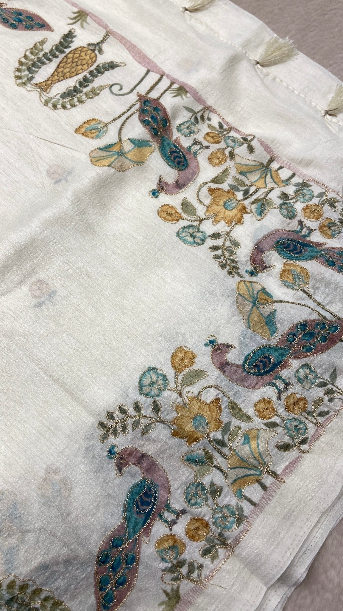 Premium Butter Silk Saree With Appliqué Zari - Kanjeevaram Silk Mandir