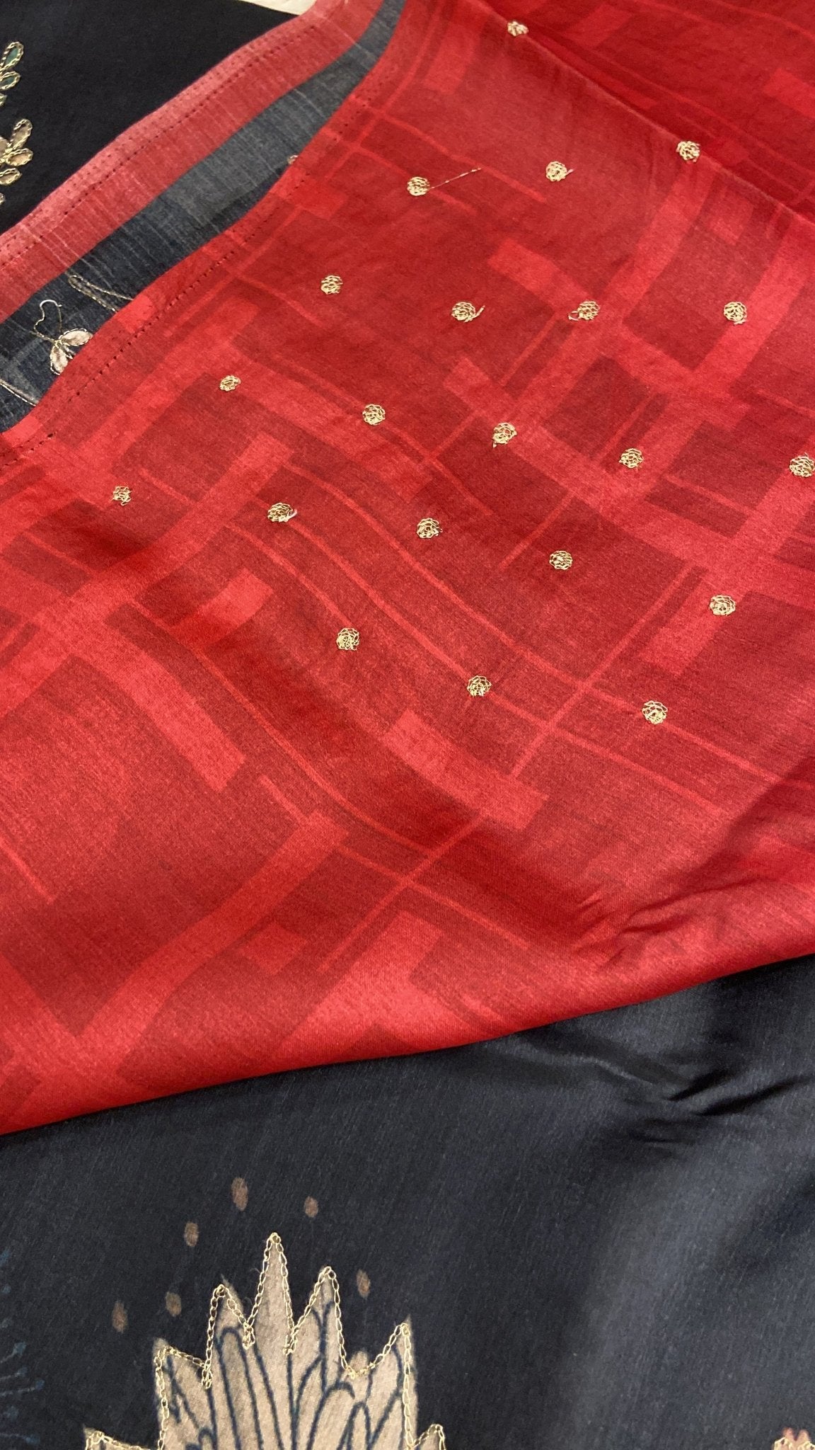 Premium Butter Silk Saree With Appliqué Zari🖤 - Kanjeevaram Silk Mandir