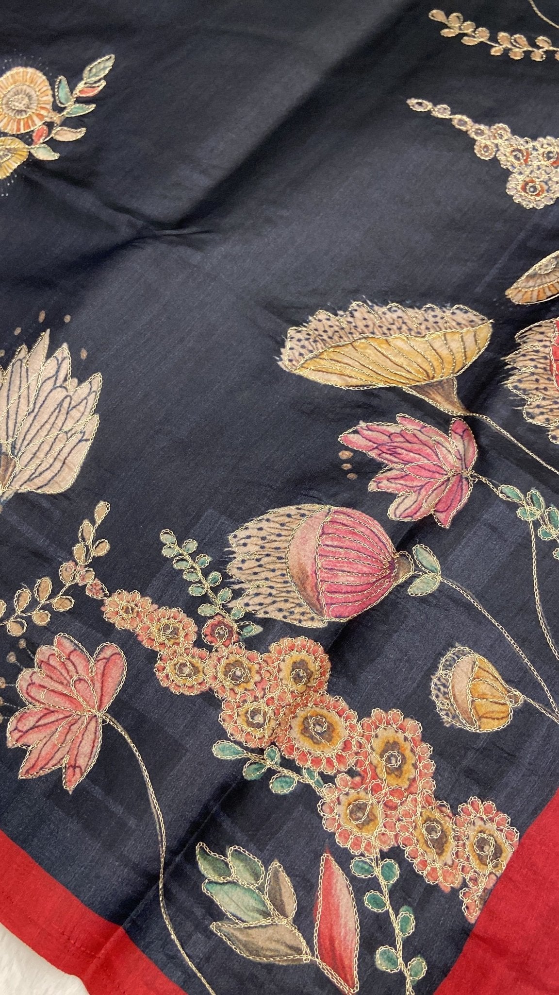 Premium Butter Silk Saree With Appliqué Zari🖤 - Kanjeevaram Silk Mandir