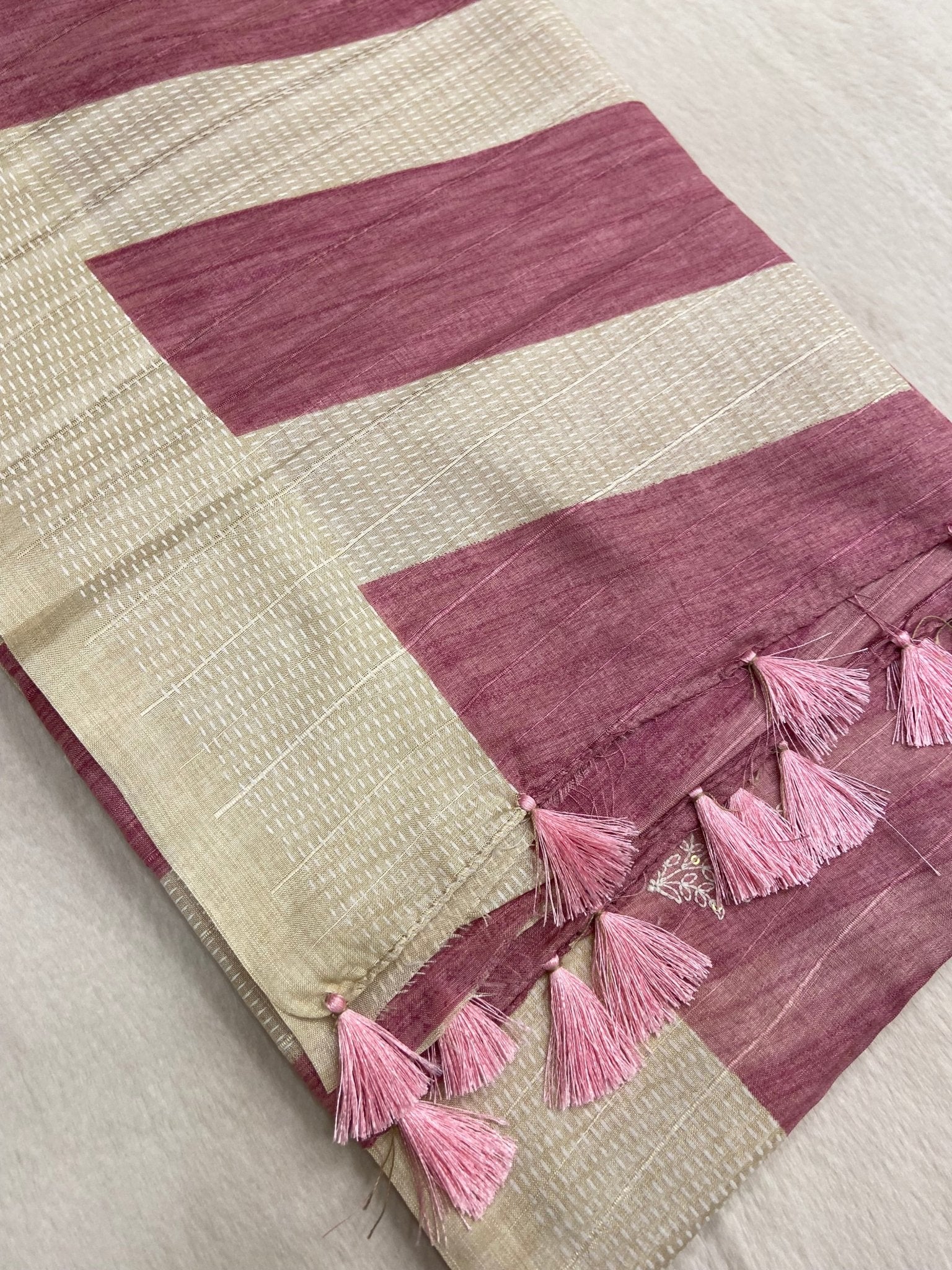 Premium Butter Silk Saree With Appliqué Zari - Kanjeevaram Silk Mandir