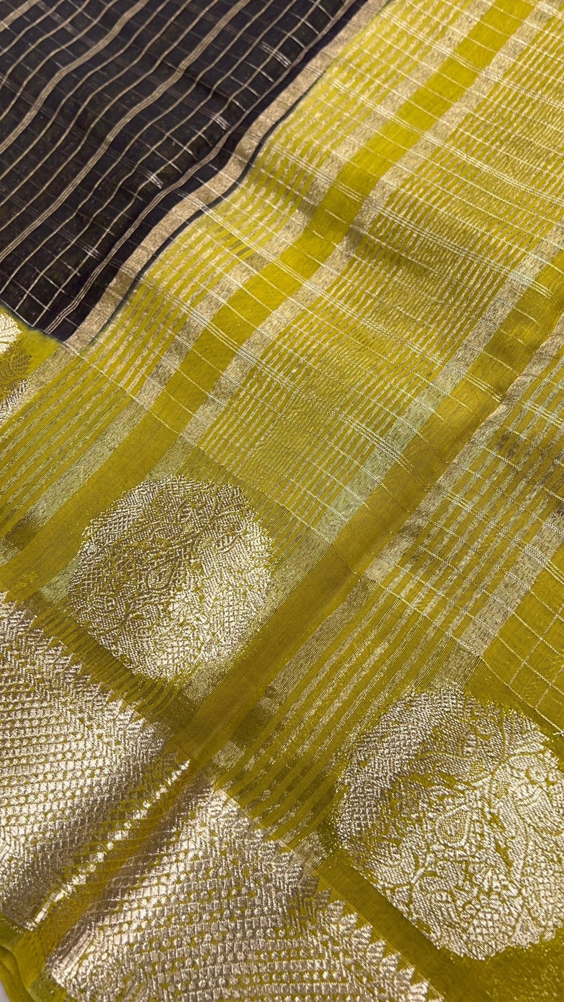 Premium Chanderi Silk Saree - Kanjeevaram Silk Mandir