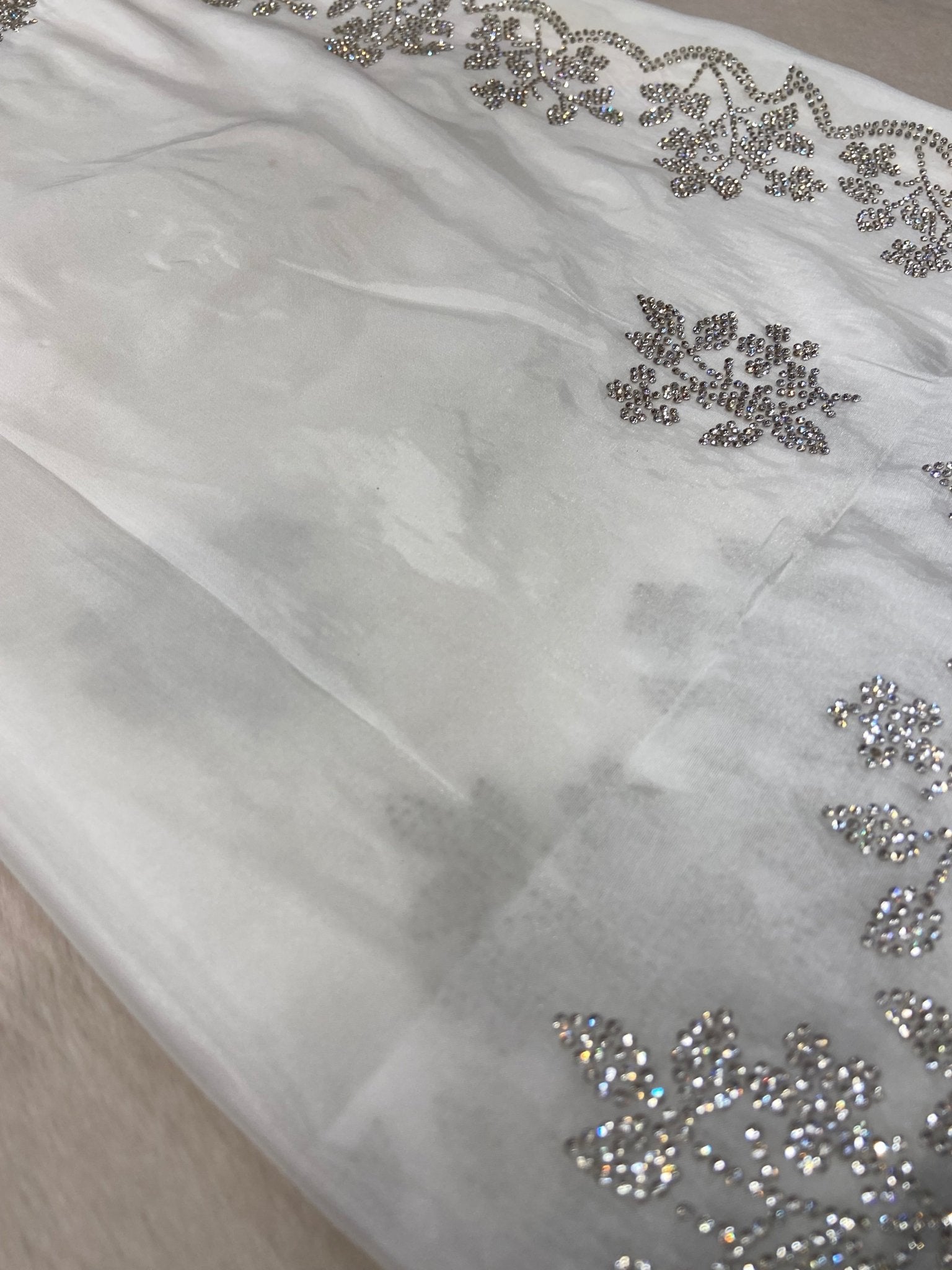 Premium Crepe Chinnon Saree - Kanjeevaram Silk Mandir
