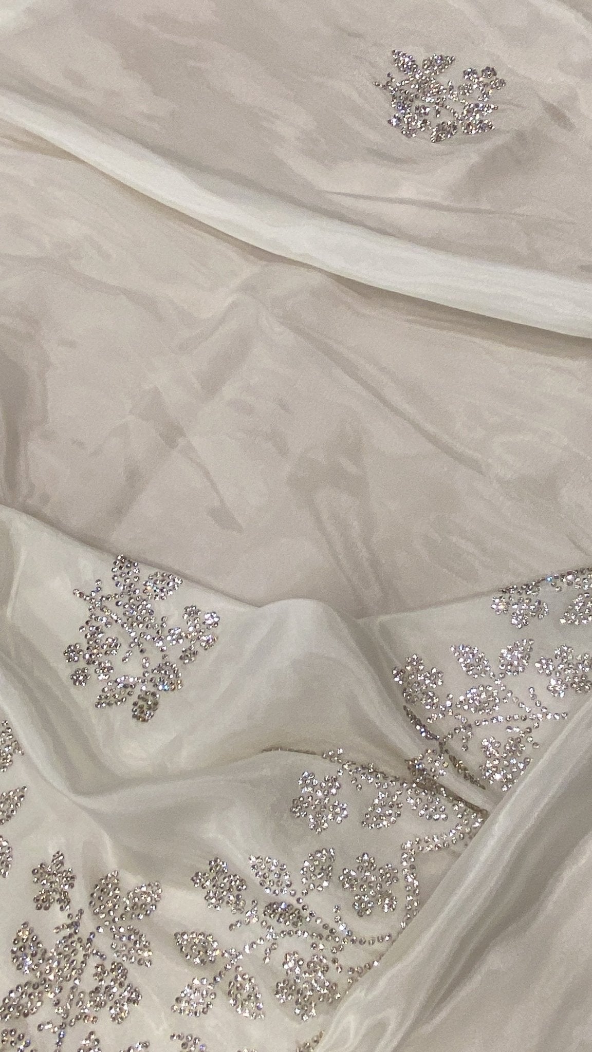 Premium Crepe Chinnon Saree - Kanjeevaram Silk Mandir
